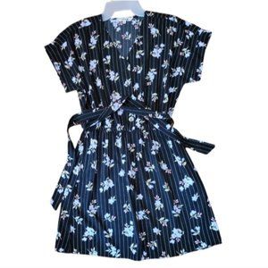 Mint of blush black button down floral dress size M